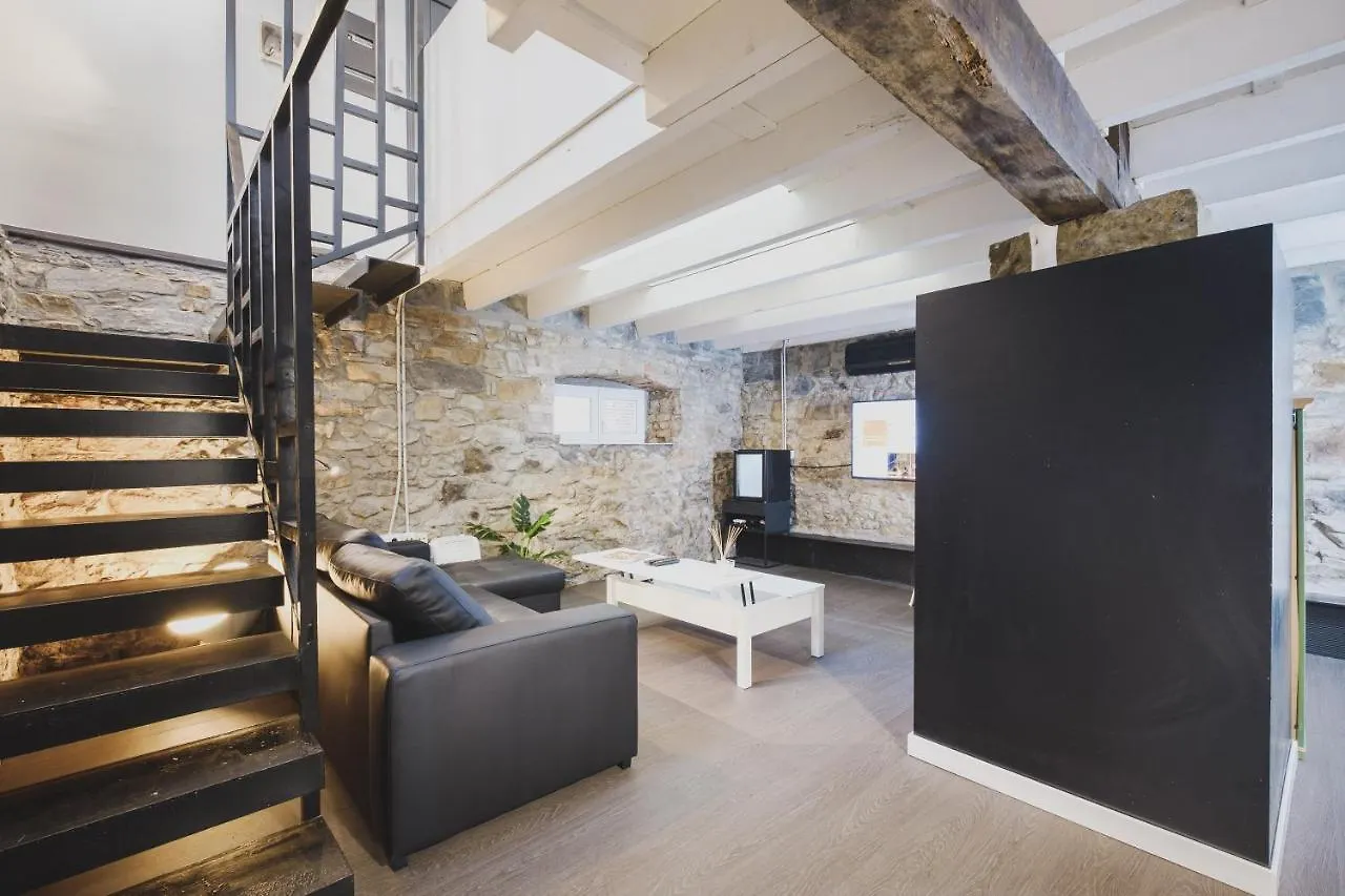 Lejlighed Duplex Con Diseno Perfecto Para Teletrabajar Y Cerca Del Metro Bilbao Spanien